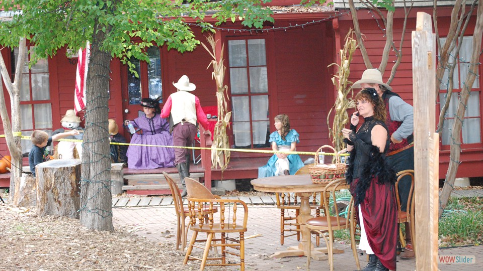 Saloon Show